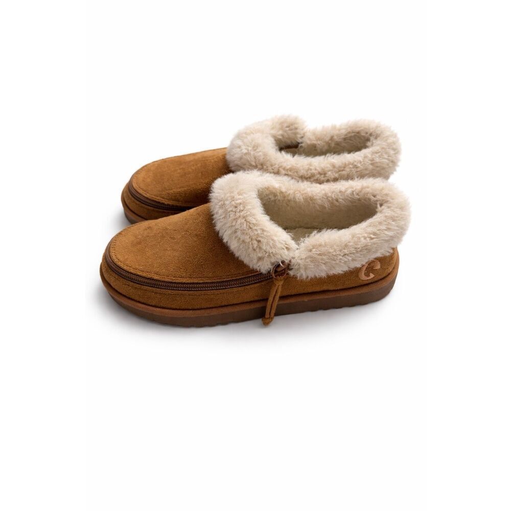 Billy Chestnut Cozy Slippers Faux Fur Shoes Size 6M